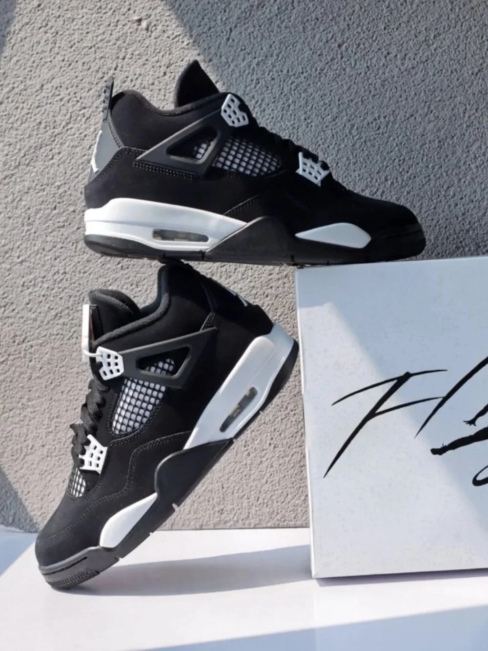 Nike Air Jordan 4 Men's Sneakers — Black/White